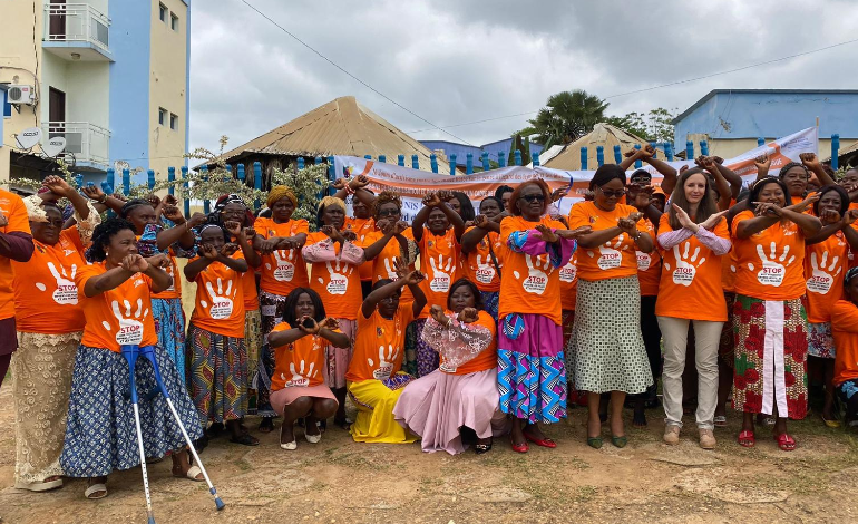 Sensibilisation et dialogue interg&eacute;n&eacute;rationnel pour lutter contre les violences bas&eacute;es sur le genre