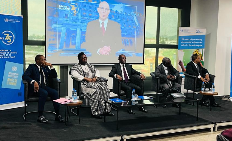 Le CNUDHD-AC comm&eacute;more son 20e anniversaire