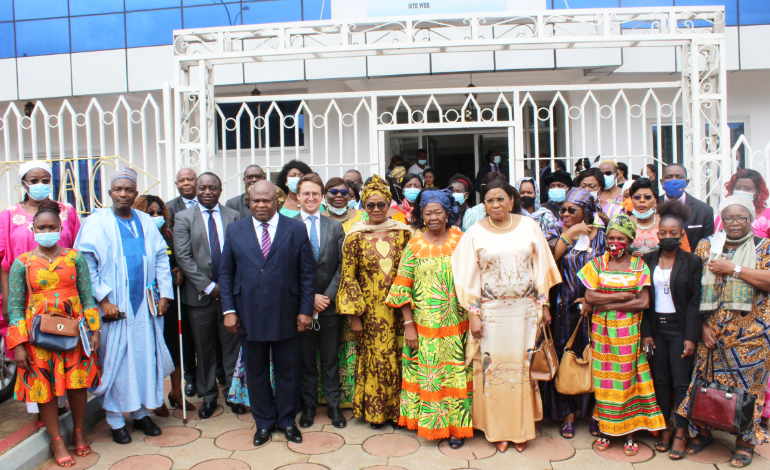 Les femmes vuln&eacute;rables donnent de la voix sur l'impact de la COVID-19